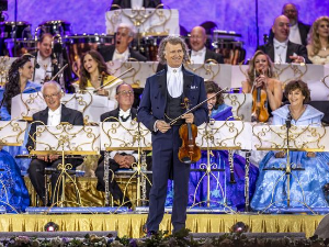 Андре Рију – "Добро дошли у мој свет"